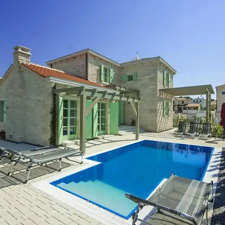 Villa Steinvilla Zelda Ližnjan