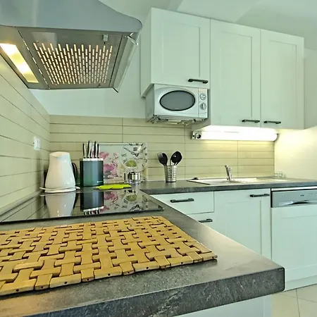 Steinvilla Zelda Villa *