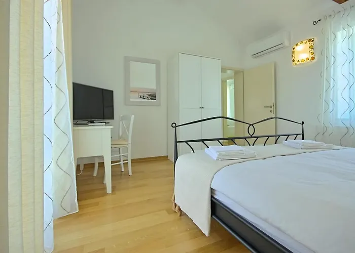 Villa Steinvilla Zelda Ližnjan