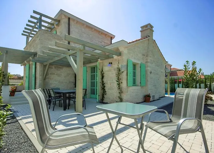 Villa Steinvilla Zelda Ližnjan