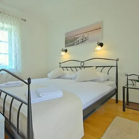 ヴィラ Steinvilla Zelda *