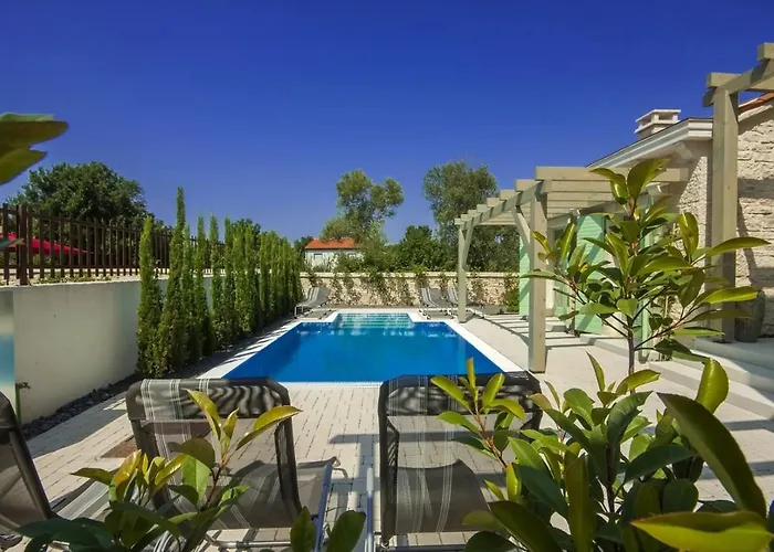 Steinvilla Zelda 빌라 Ližnjan